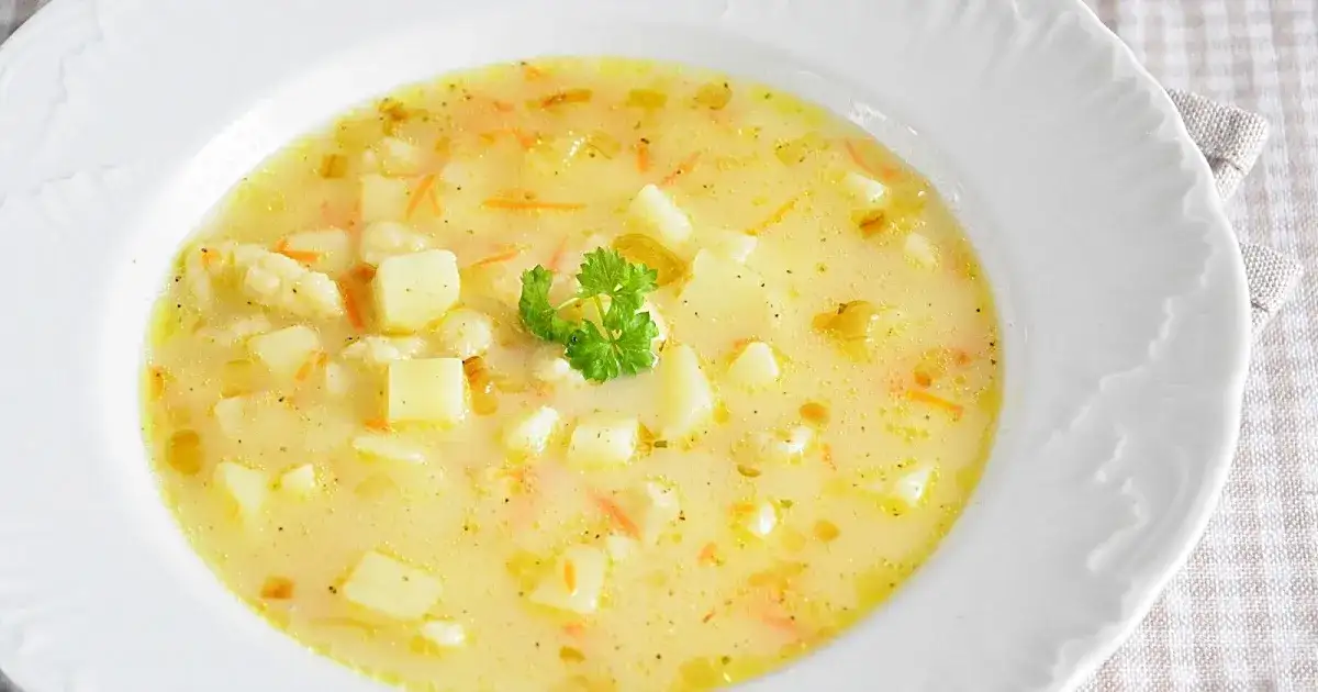 Jak ugotować zupę ziemniaczaną – prosty przepis, który zachwyci smakoszy