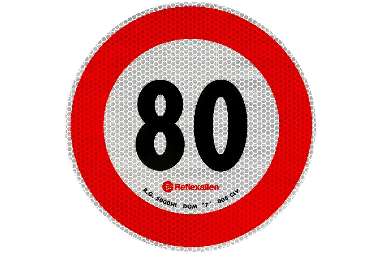 Autokary: 80 czy 100 km/h? Poznaj limity i uniknij kar!