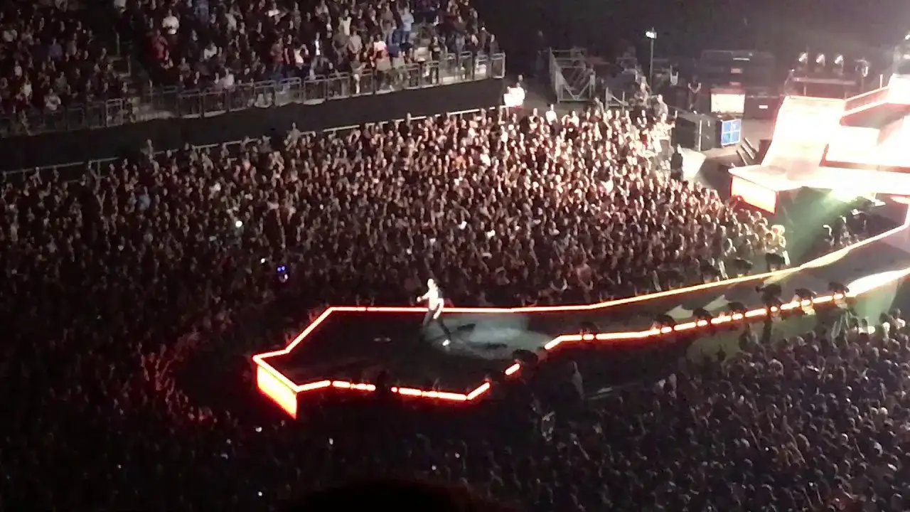 Mercedes-Benz Arena w Berlinie: historia, wydarzenia i atrakcje