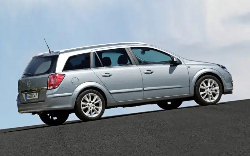 Bezawaryjne kombi do 20 tys. zł – Polecane modele i opinie