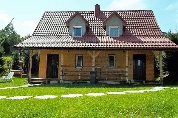 Jak znaleźć tanie noclegi w Polsce i zaoszczędzić na podróży