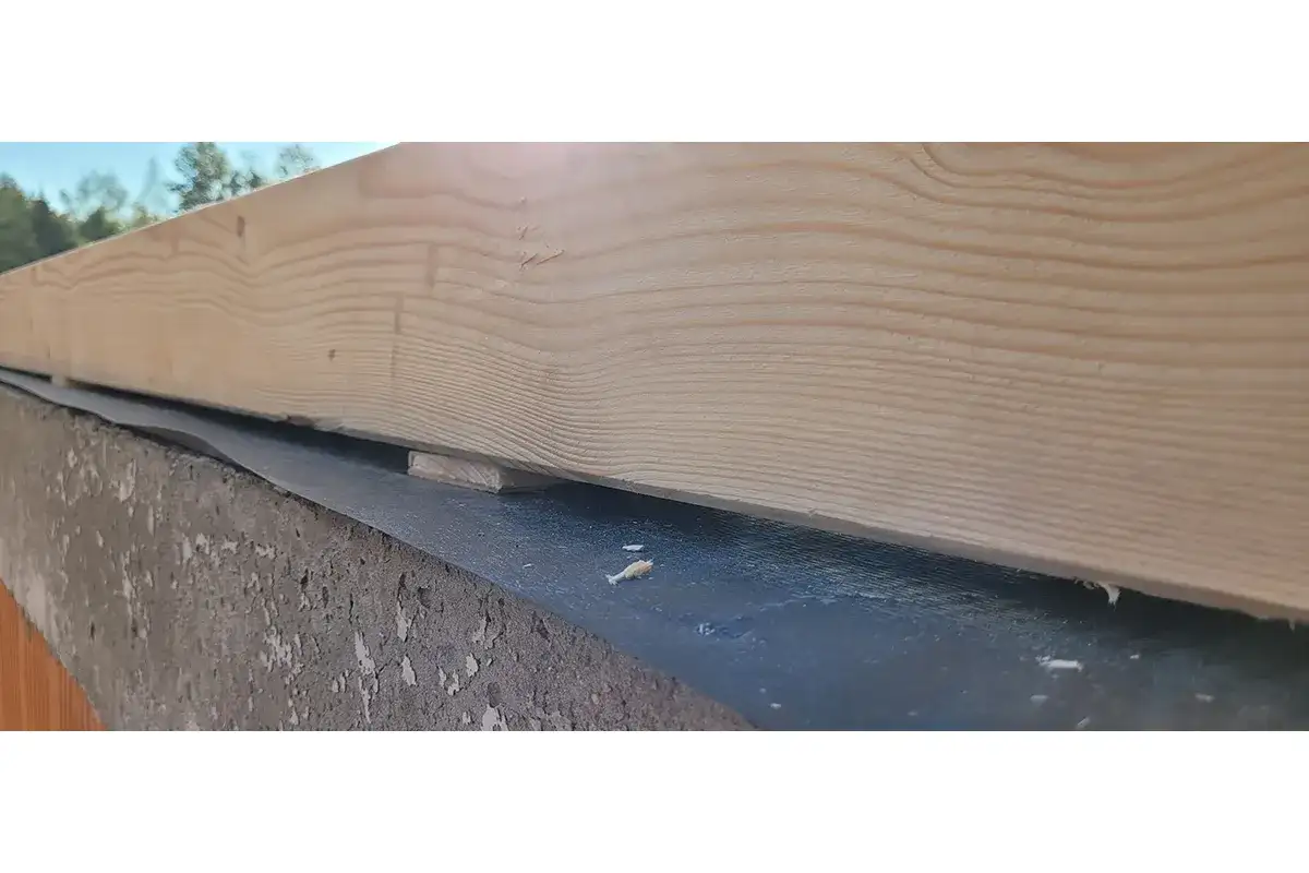 Mocowanie murłaty do wieńca: Uniknij błędów, zbuduj trwały dach.