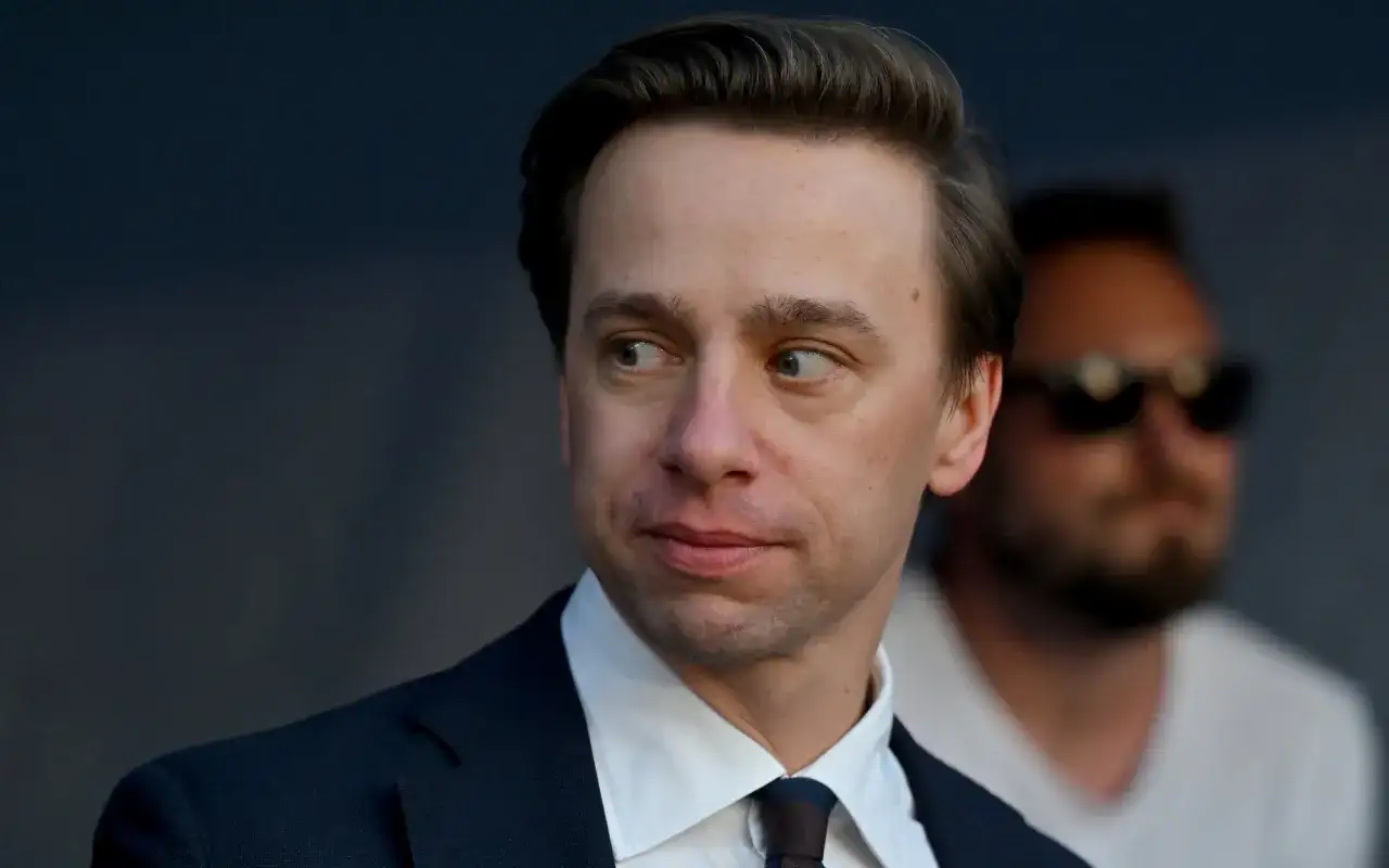 Krzysztof Bosak: Jaka partia go reprezentuje i co warto wiedzieć?