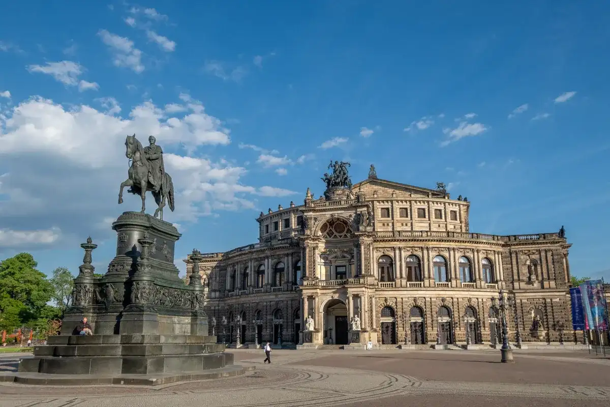 Czy w Dreźnie jest naprawdę bezpiecznie? Fakty i obawy dla turystów