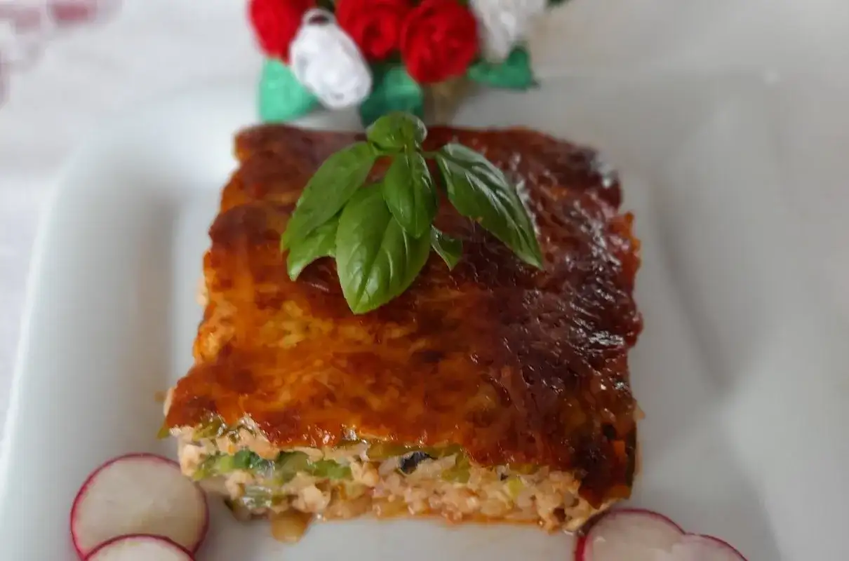 Szybka i prosta zapiekanka gołąbkowa z młodej kapusty na obiad