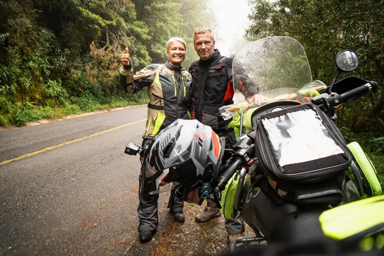 Co zabrać na wyprawę motocyklową? Kluczowe rzeczy, które musisz mieć