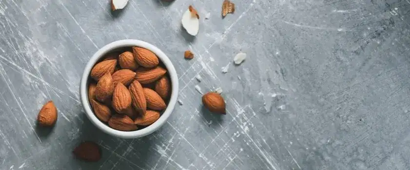 Ile kalorii mają migdały? Wartość odżywcza i wpływ na dietę