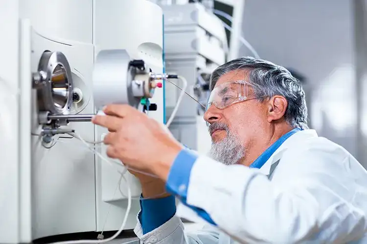 Co po fizyce? 15+ ścieżek kariery od IT po medycynę!