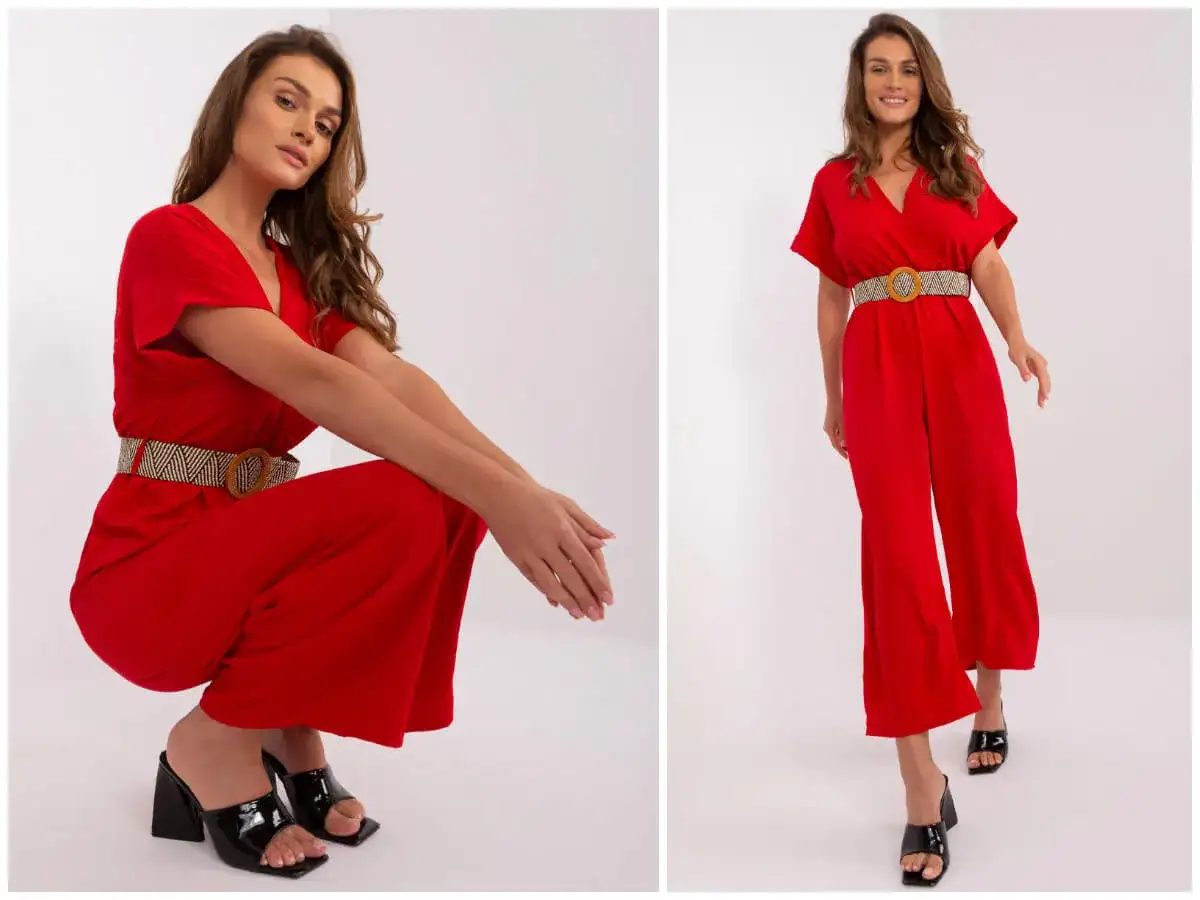 Czerwony kombinezon: Jakie buty? Porady stylistki na wesele i co dzień