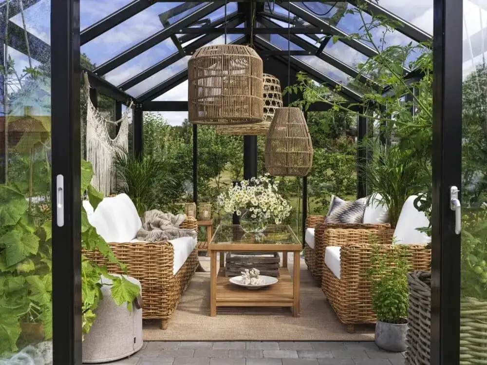 Jakie oświetlenie na taras wybrać, aby uniknąć błędów i kosztów