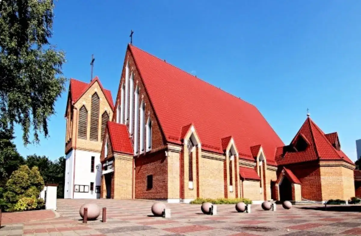 Jak wystawić fakturę na kościół i uniknąć błędów podatkowych