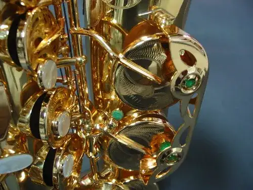 Saksofon jako instrument: dlaczego to dęty instrument muzyczny?