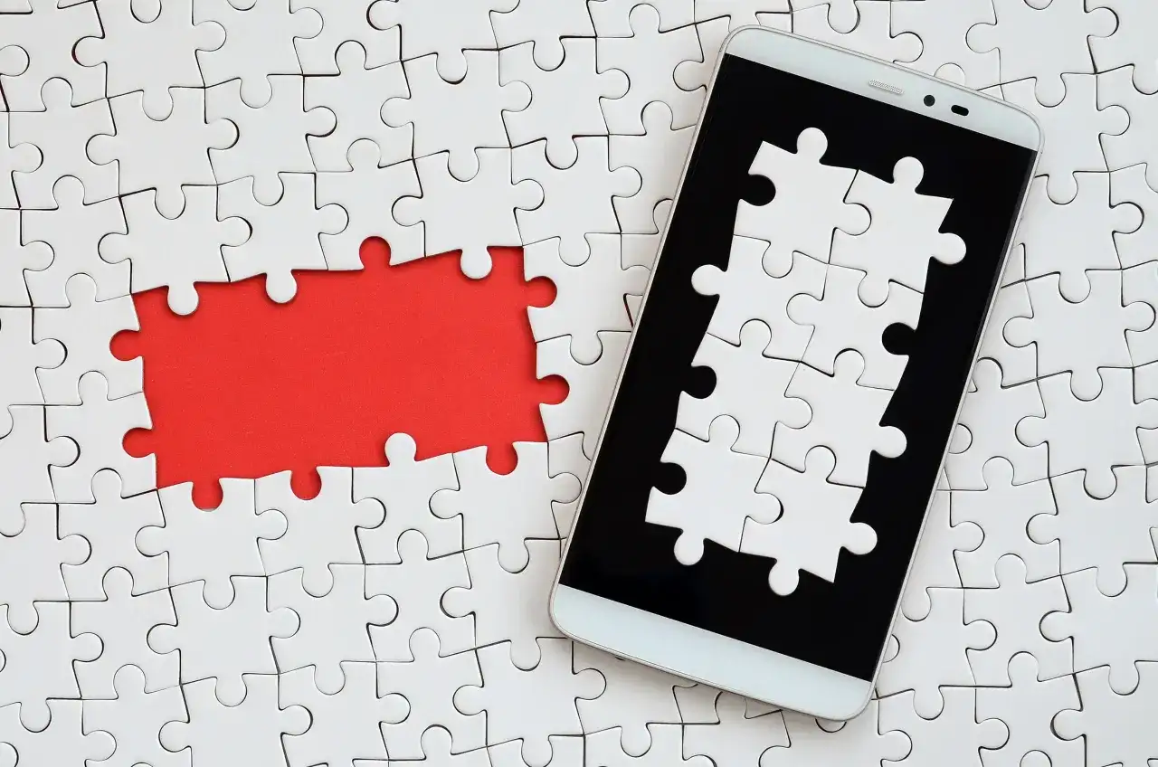 Puzzle online: Jak wzmocnić mózg i zrelaksować się cyfrowo?