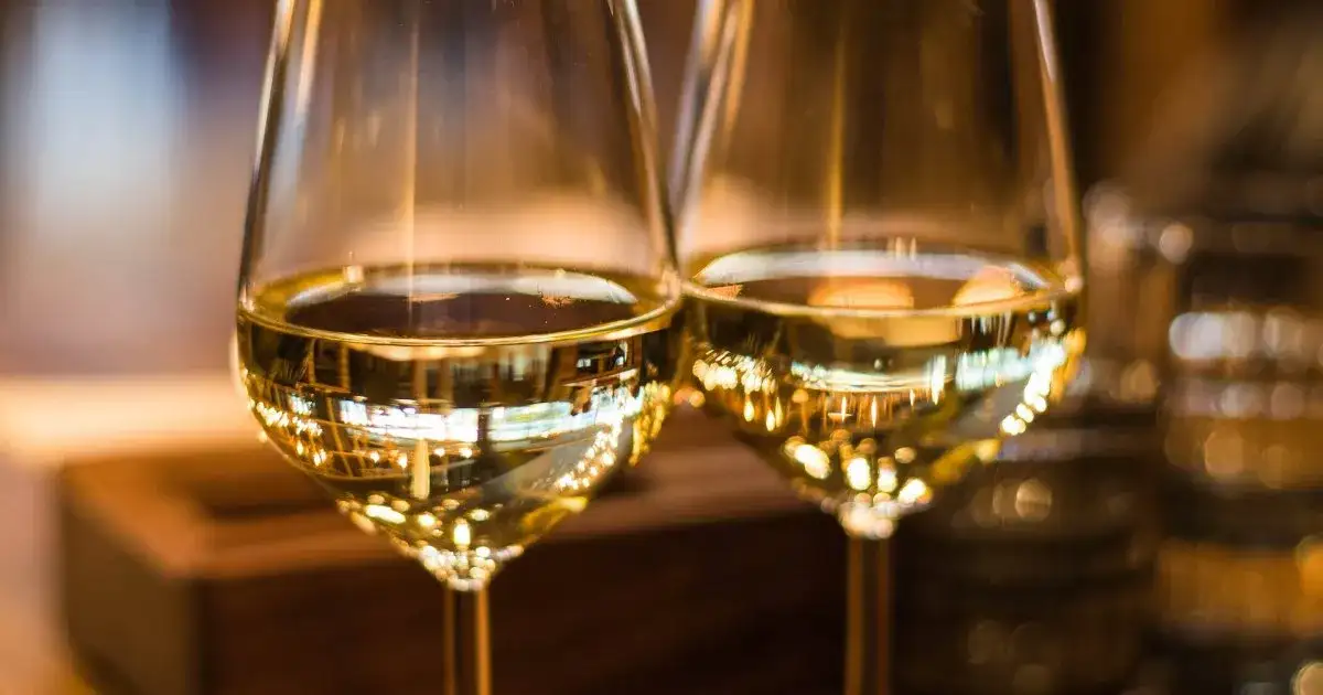 Jakie wino do cielęciny? Odkryj idealne parowanie dla potraw