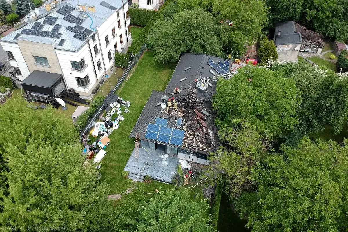 Zasilanie bezpiecznika: od góry czy od dołu? Decyzja eksperta!