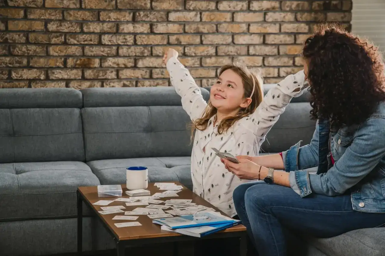 Edukacja domowa w Polsce: Jak zacząć? Czy to dla Twojej rodziny?