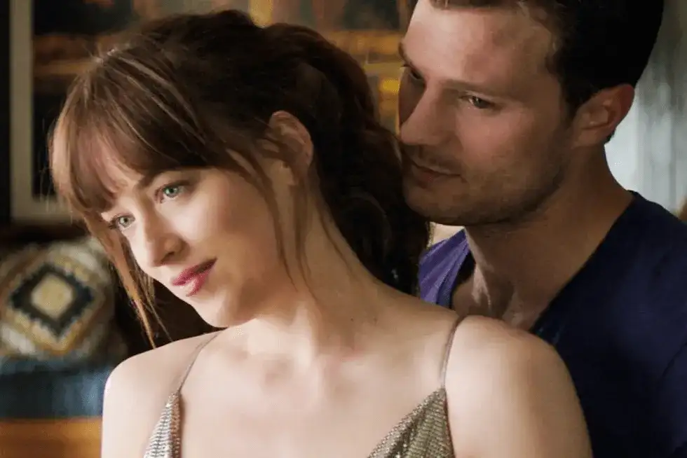 Czy kontynuacja 50 twarzy Greya dorównuje oryginałowi? Analiza