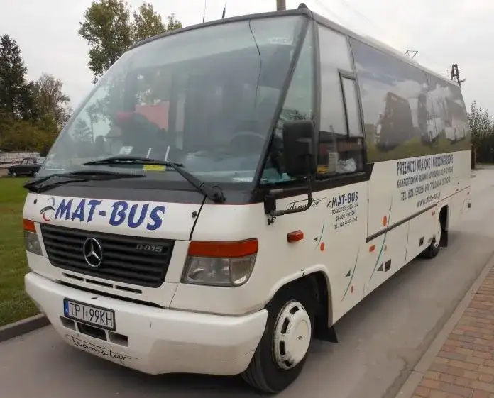 Mat Bus: Skąd odjeżdża? Znajdź swój przystanek bezbłędnie!