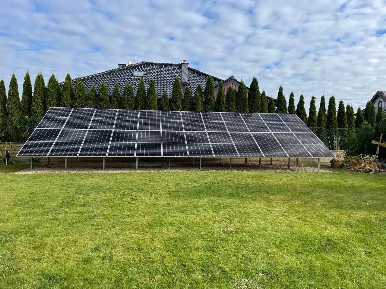 Panele fotowoltaiczne 10 kW - ile naprawdę kosztuje instalacja?