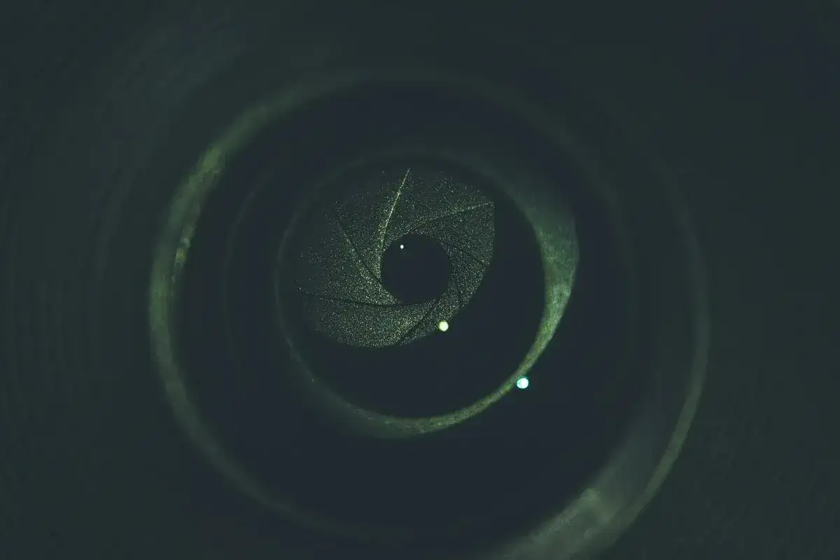 Najlepszy obiektyw do sesji w plenerze, który zmieni Twoje zdjęcia