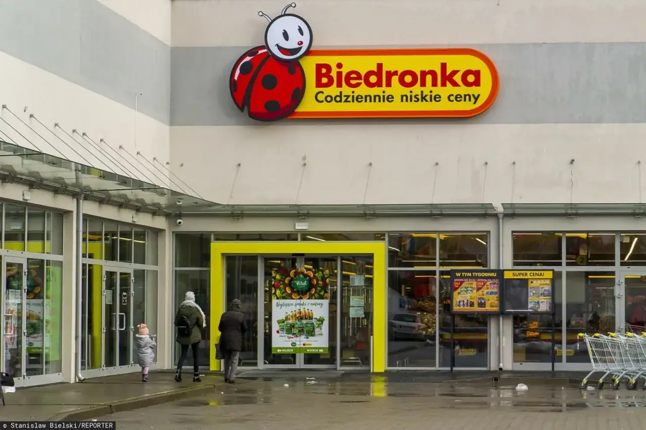 Czy można zwrócić alkohol? Poznaj zasady i uniknij problemów z reklamacją