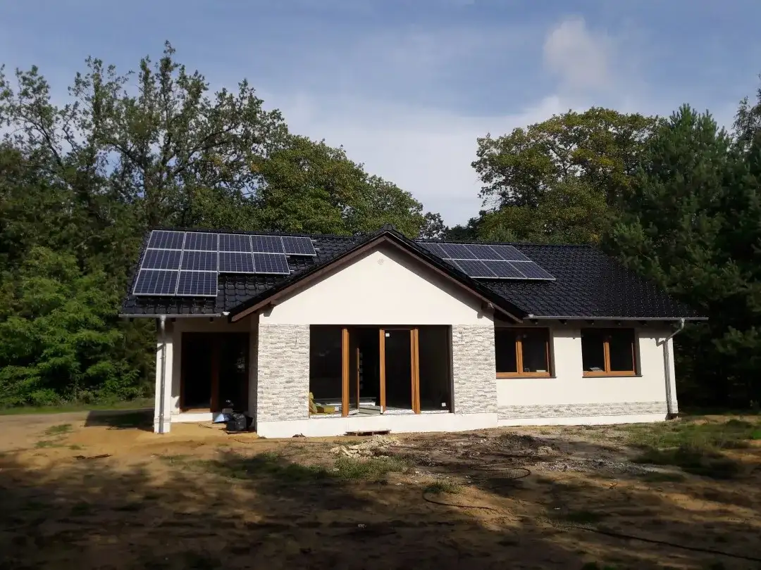 Ile fotowoltaiki do pompy ciepła? Oblicz moc i uniknij kosztów