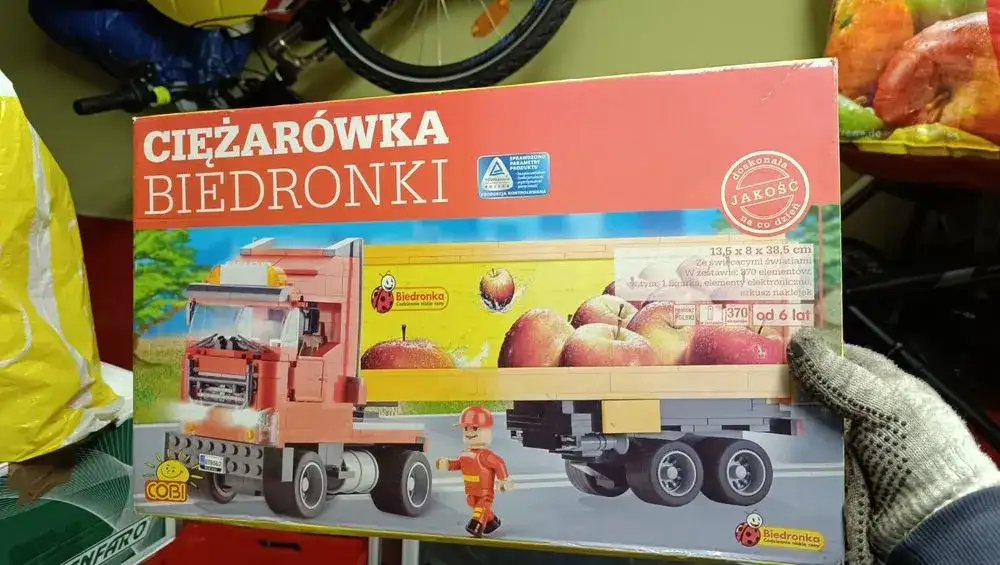 Ciężarówka Biedronka zabawka – co musisz wiedzieć przed zakupem?