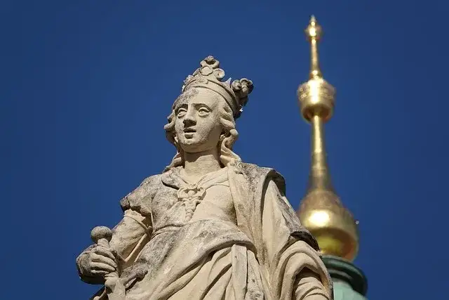 Święta Katarzyna Aleksandryjska: niezwykła historia życia i męczeństwa