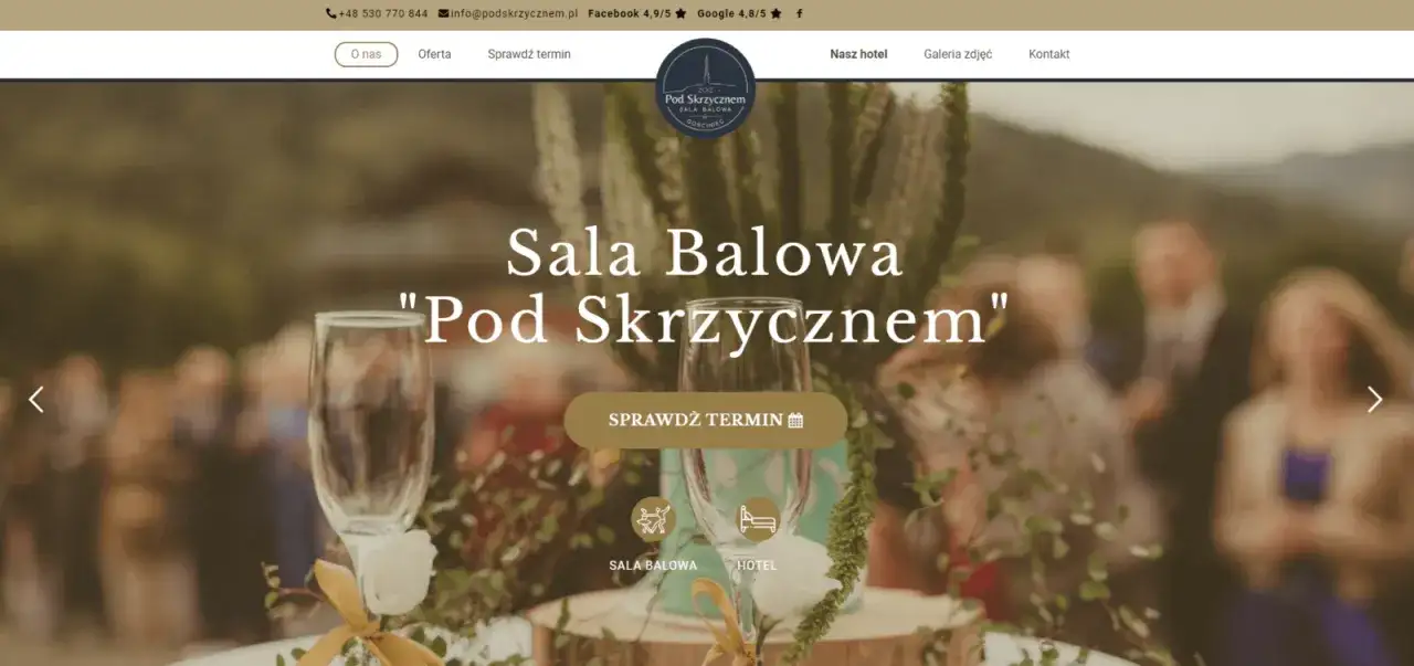 Jak siedzą państwo młodzi na weselu? Odkryj tradycyjne zasady siedzenia