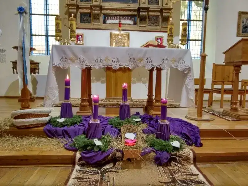 Jak udekorować kościół na adwent, aby wzbudzić nadzieję i radość