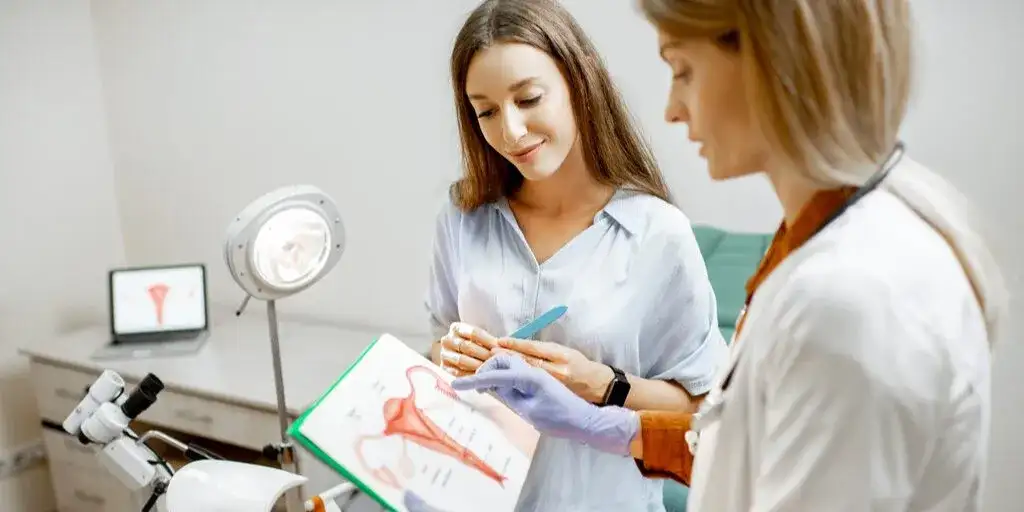 Czy endometrioza zagraża ciąży? Poznaj ryzyka i możliwe rozwiązania