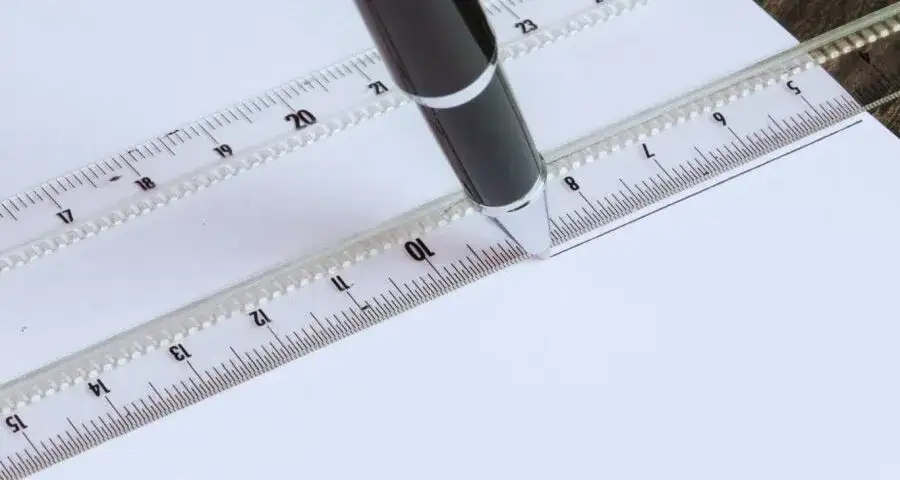 Ile to 1 dm kwadratowy? Poznaj przeliczniki i zastosowania