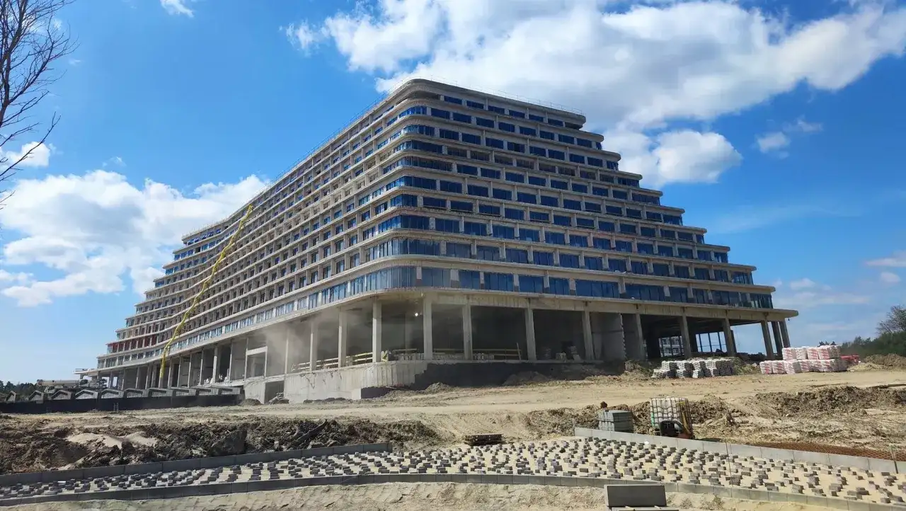 Gdzie są hotele Gołębiewskiego? Odkryj najlepsze lokalizacje w Polsce