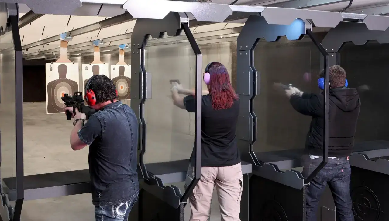 Ile kosztuje pozwolenie na broń sportową? Sprawdź ukryte opłaty!