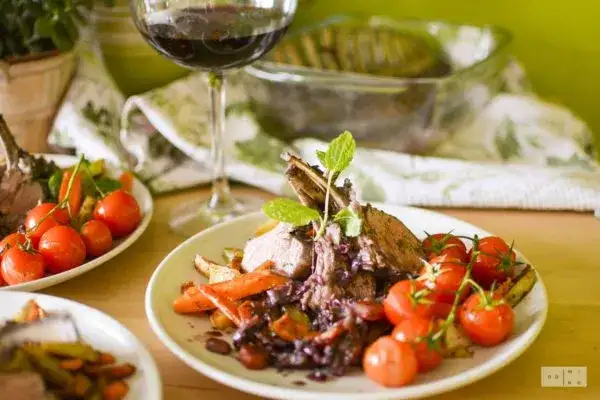 Jakie warzywa do jagnięciny? Odkryj idealne połączenia smaków