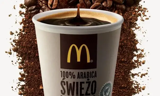 Jaką kawę wybrać w McDonald's? Rodzaje, smaki i ceny kaw w menu