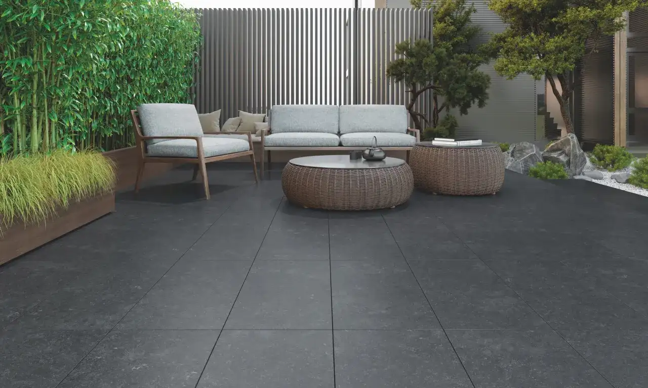 Jaki gres na balkon wybrać, aby uniknąć błędów i cieszyć się trwałością?