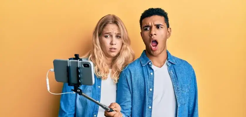 Jak łatwo włączyć przedni aparat w telefonie i uniknąć problemów z selfie