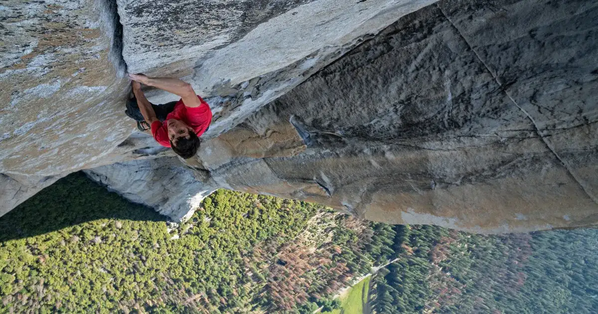 Free Solo - Gdzie legalnie obejrzeć film o wspinaczce bez asekuracji