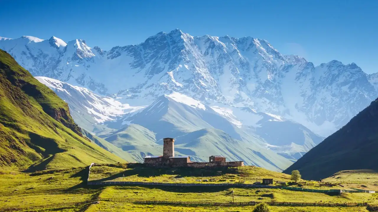 Z jakim biurem podróży do Gruzji wybrać najlepsze oferty?