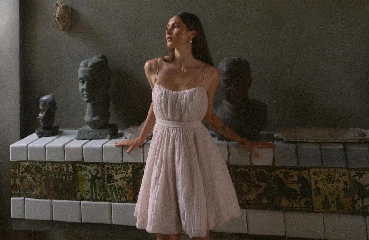 Jaką suknię na wesele wybrać, aby wyglądać olśniewająco?