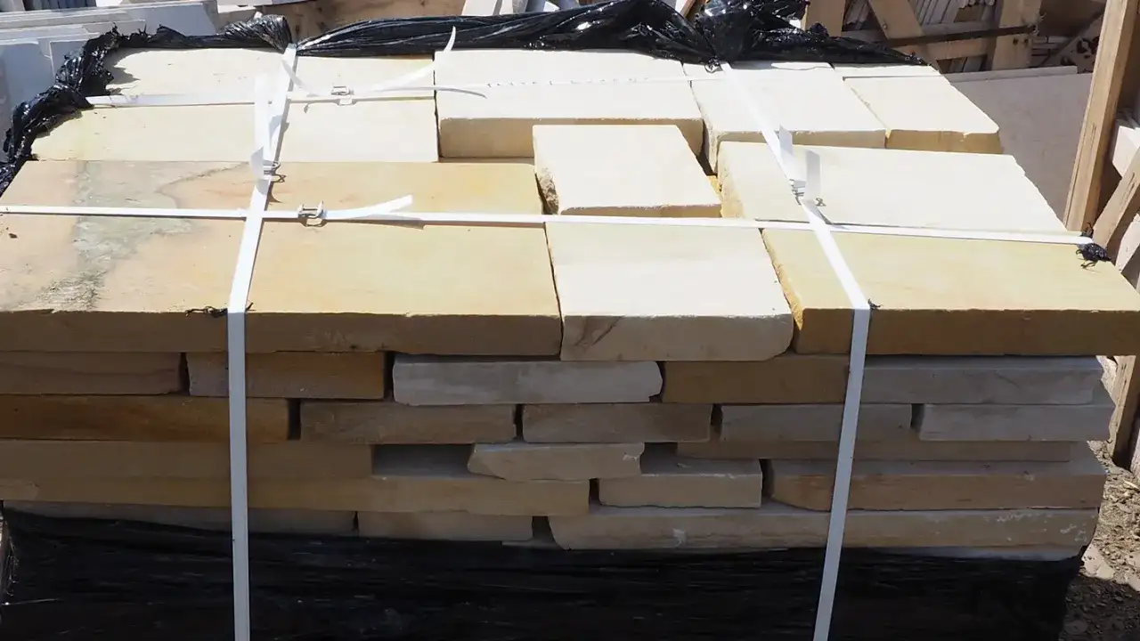 Płyty z piaskowca: wielofunkcyjne rozwiązanie dla domu i ogrodu