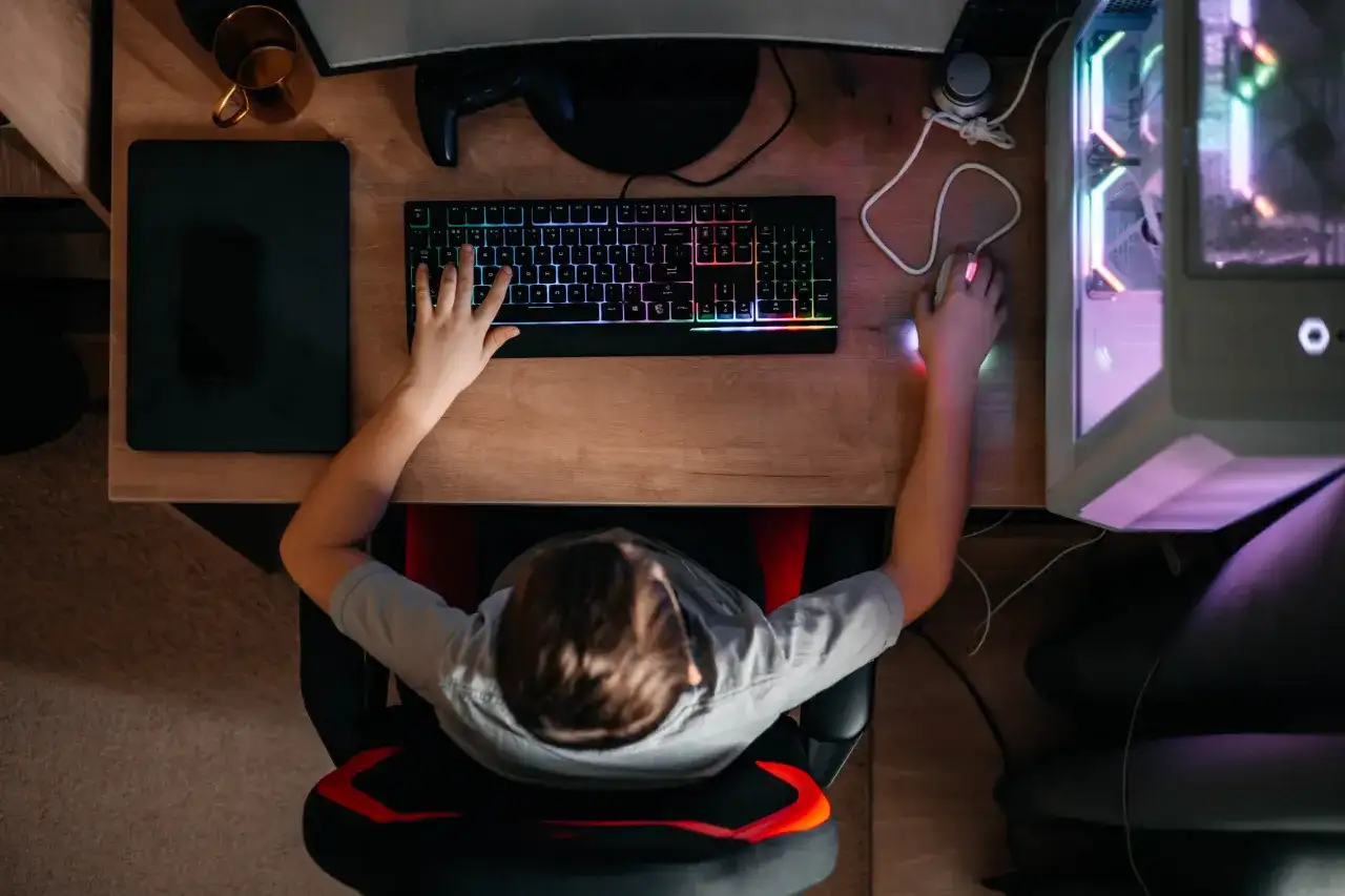 Gry, a prawdziwe pieniądze. Gdzie kończy się zabawa, a zaczyna biznes?