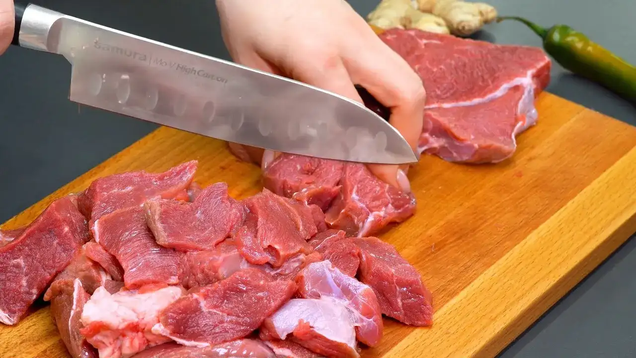 Idealna pieczona wołowina krok po kroku. Uniknij wpadek w kuchni!