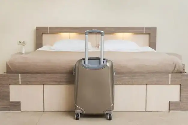 Jak księgować fakturę z Booking.com z prowizją bez błędów?