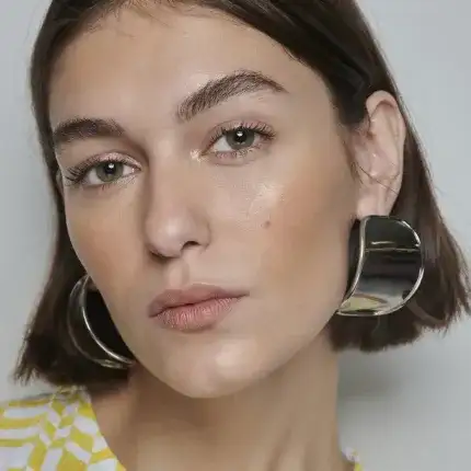 Jak mieć ładną cerę bez makijażu: 10 skutecznych sposobów