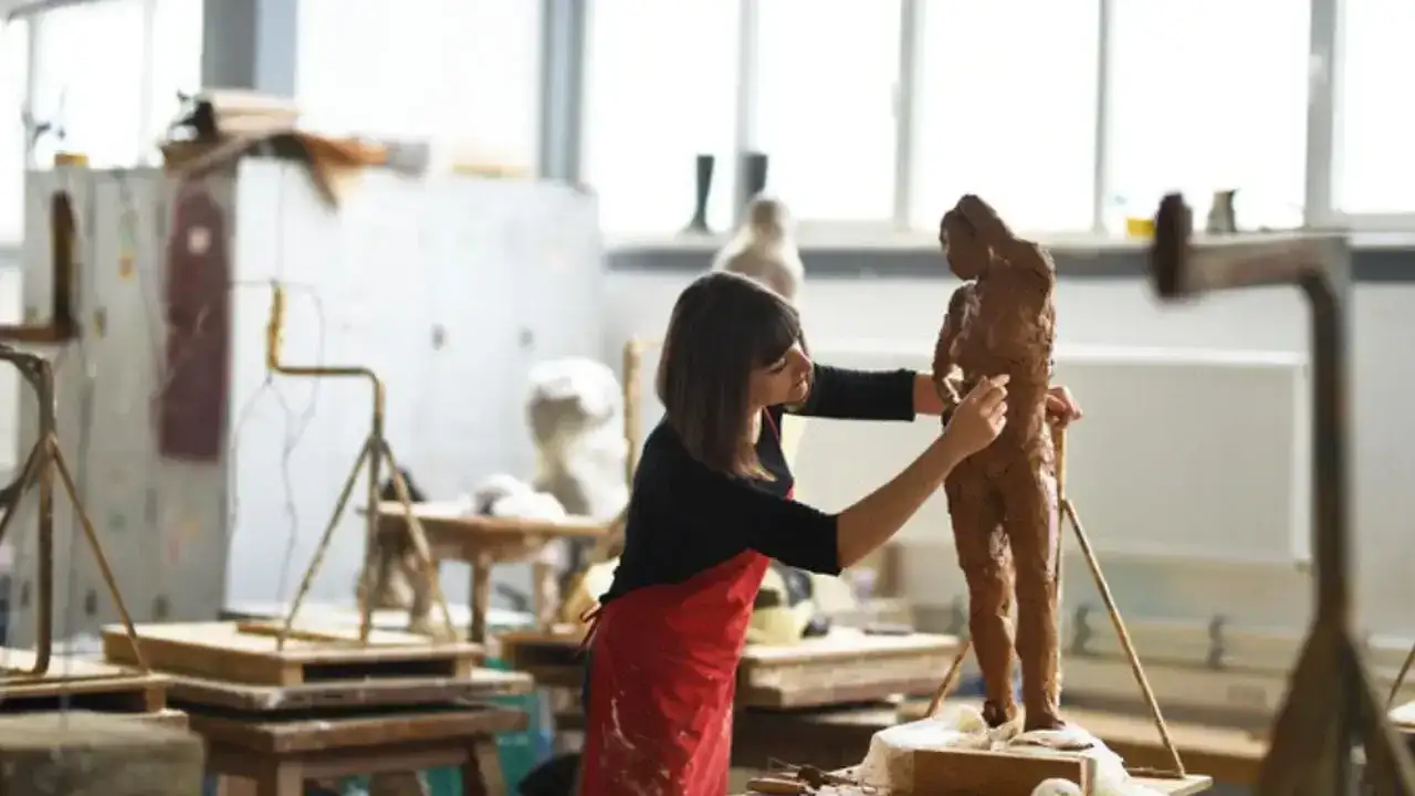 Rzeźby z gliny samoutwardzalnej: proste projekty dla dzieci i dorosłych