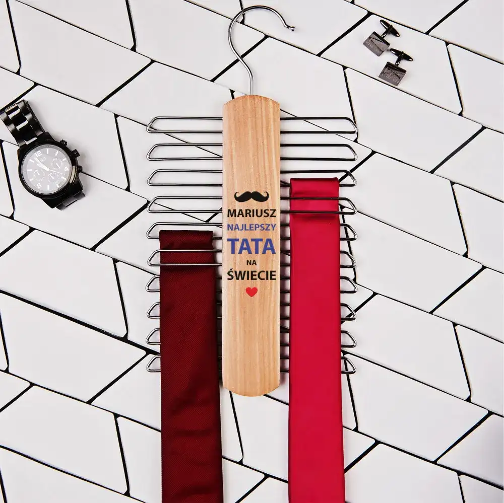 Jaki wieszak na krawaty wybrać: porównanie 5 najlepszych rozwiązań