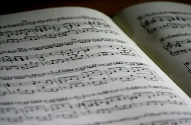 Jak można wykorzystać moc sztucznej inteligencji do perfekcji muzyki