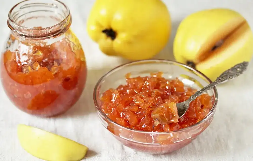 Najlepsza konfitura z pigwy do herbaty - sprawdzony domowy przepis